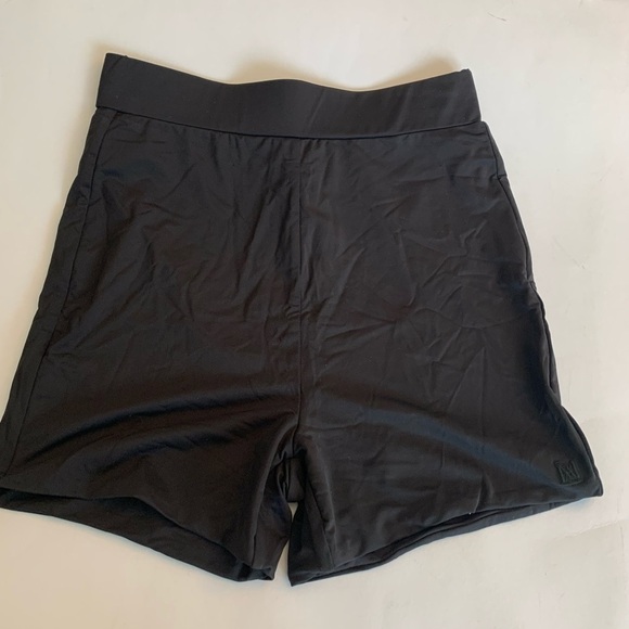 Meshki Tiffany mini biker shorts Black size small. - Picture 3 of 11